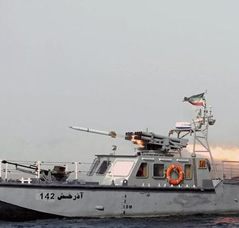 Una patrullera iraní de maniobras en el Golfo Pérsico.