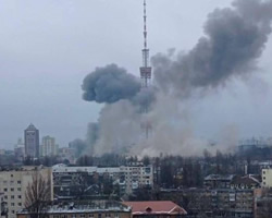 Destrucción del centro de comunicaciones en Kiev.